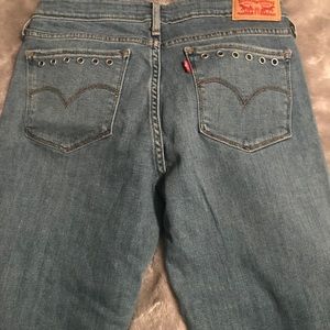 Women’s Levi’s skinny 711 Cropped Jeans